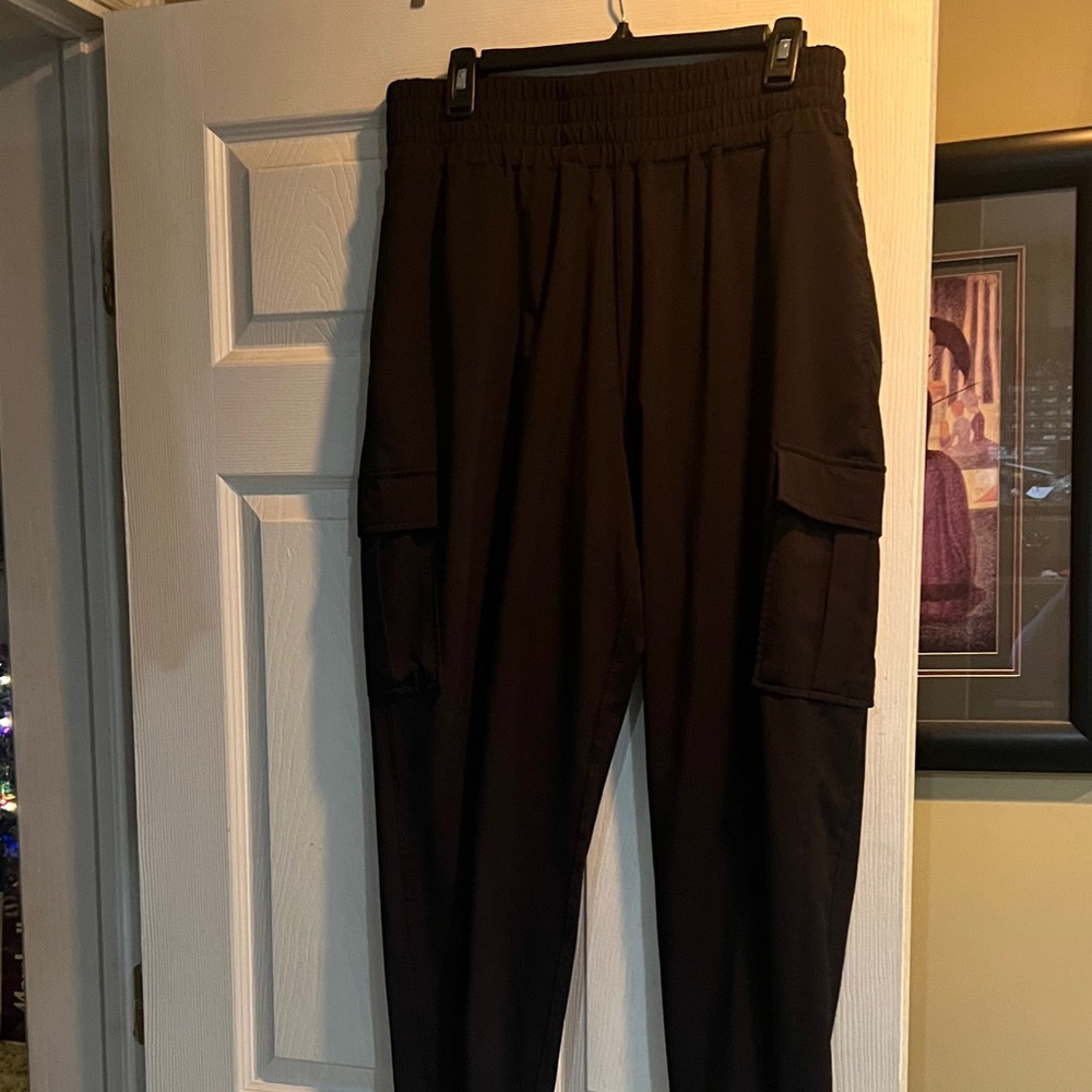 Women’s  Black Cargo Pants